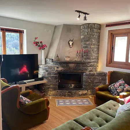 Casa Lobo - Fanlo Vio